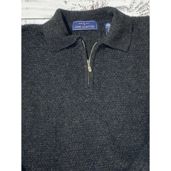 John Ashford Men's  Sweater Gray 100% Lambs Wool Knit Ribbed 1/4 Zip Medium - Picture 2 of 7